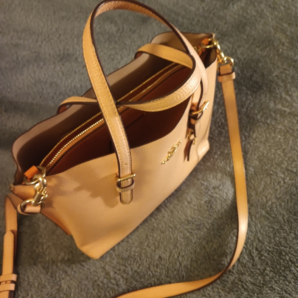 Coach Mollie 25 Tote Bag in Peach/Light Pink - Picture 8 of 11